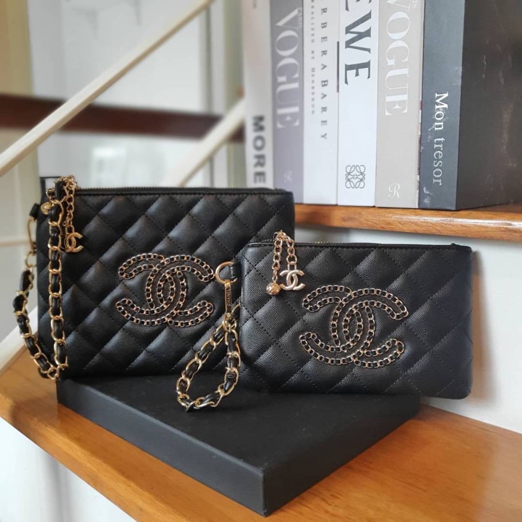 SIZE MINI : Chanel Clutch Bag Gift With Purchase (GWP) กระเป๋าคลัชพร้อมสายคล้องมือพรีเมี่ยมกิ้ฟรุ่นใหม่ล่าสุดจาก Chanel