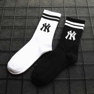 ถุงเท้าลาย NY Street Style Sock2