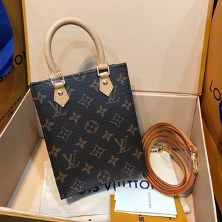 พร้อมส่ง🔥 Louis Vuitton Petit Sac Plat monogram Original 1:1