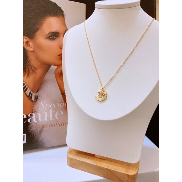 TTN7100 - สร้อยคอไทเทเนียมพระจันทร์และดาวพร้อมหิน (สีเหลือง)