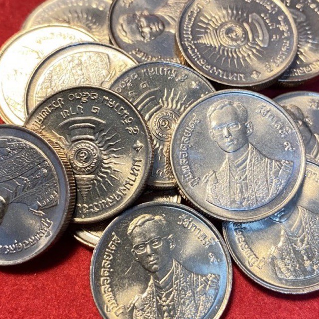 เหรียญ 2 บาท ที่ระลึกมหามงคลพระชนมพรรษา ครบ 60 พรรษา รัชกาลที่ 9 ปี 2530