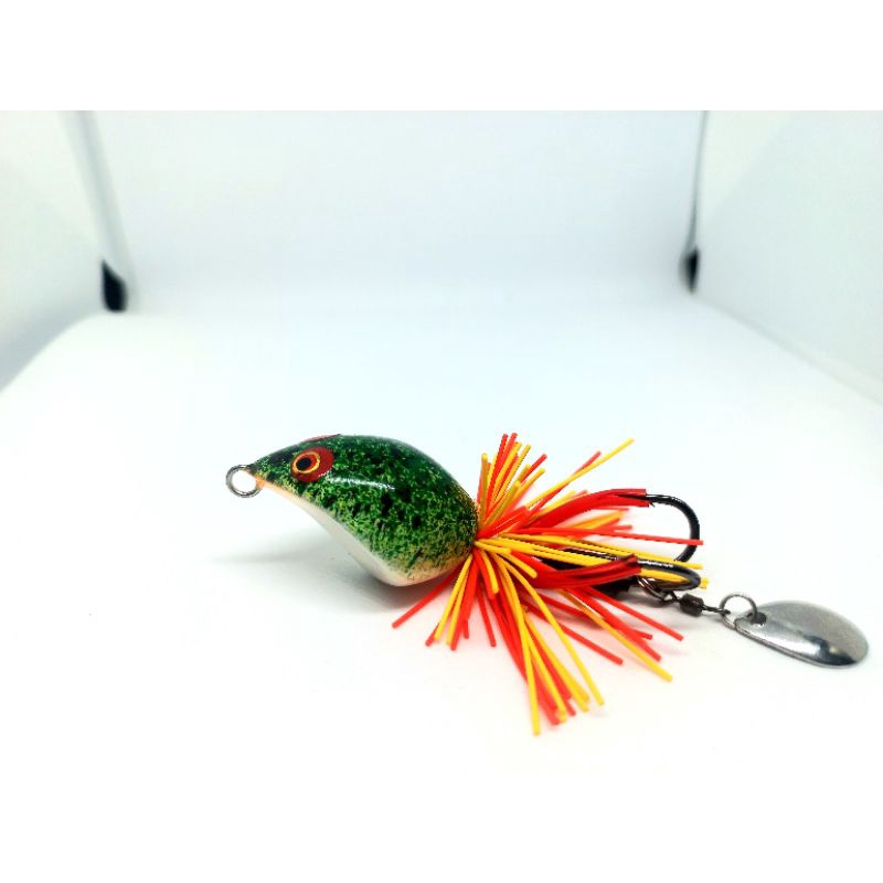 กบหยดน้ำ+ใบสปิ๊น​FROGGY 3cm.​7.5g.(งานไม้)​