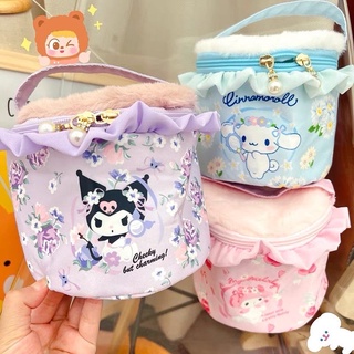 กระเป๋าใส่เครื่องสำอางค์ Sanrio Character  เนื้อผ้าซาติน ผ้านุ่มลื่น