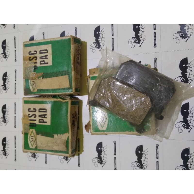 ผ้าเบรค kz 200******