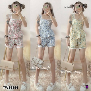 Set 2 ชิ้น เสื้อ+กางเกงขาสั้น ลายดอก แต่งลูกไม้	Set of 2 pieces, shirt + shorts, floral pattern, lace decoration TT14154