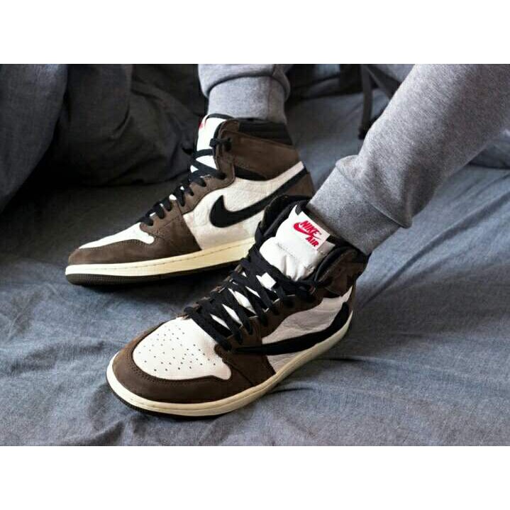 aj1 ts