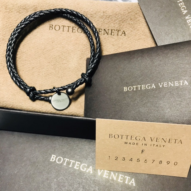 New BOTTEGA VENETA ข้อมือแบบเส้นคู่ ฟรีไซส์ แท้ 100% BOTTEGA VENETA Intrecciato Leather Double-Band Bracelet