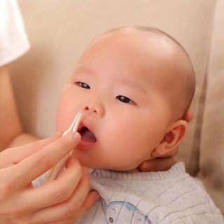 ที่คีบขี้มูกเด็ก ที่หนีบขี้มูก มีฝาครอบกันเชื้อโรค ด้ามจับถนัดมือ