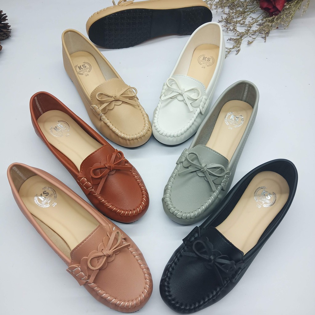 [HOT?พร้อมส่ง รหัส812] รองเท้าส้นแบน รองเท้าคัทชู คัชชู รองเท้าหุ้มส้น รองเท้าใส่ทำงาน หนังนุ่ม สไตล์โลฟเฟอร์