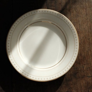 จานทานข้าว แบรนด์ Noritake ลายมุก สวย ราคาถูก