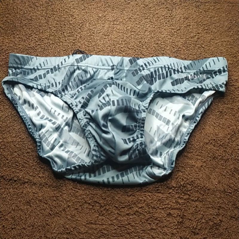 ELLE HOMME underwear ขอแท้ 💯%กางเกงชั้นในชาย 

✔️SIZE L เอว 33-35 นิ้ว
✔️เนื้อผ้า 100% Polyester