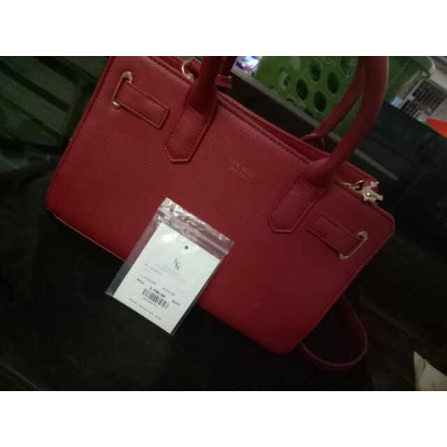 กระเป๋ายี่ห้อ LYN มือสอง