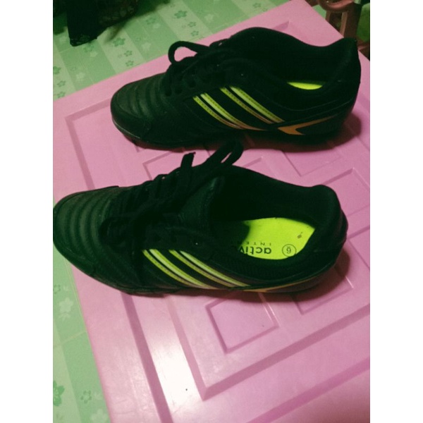 รองเท้ากีฬา active เบอร์ 6