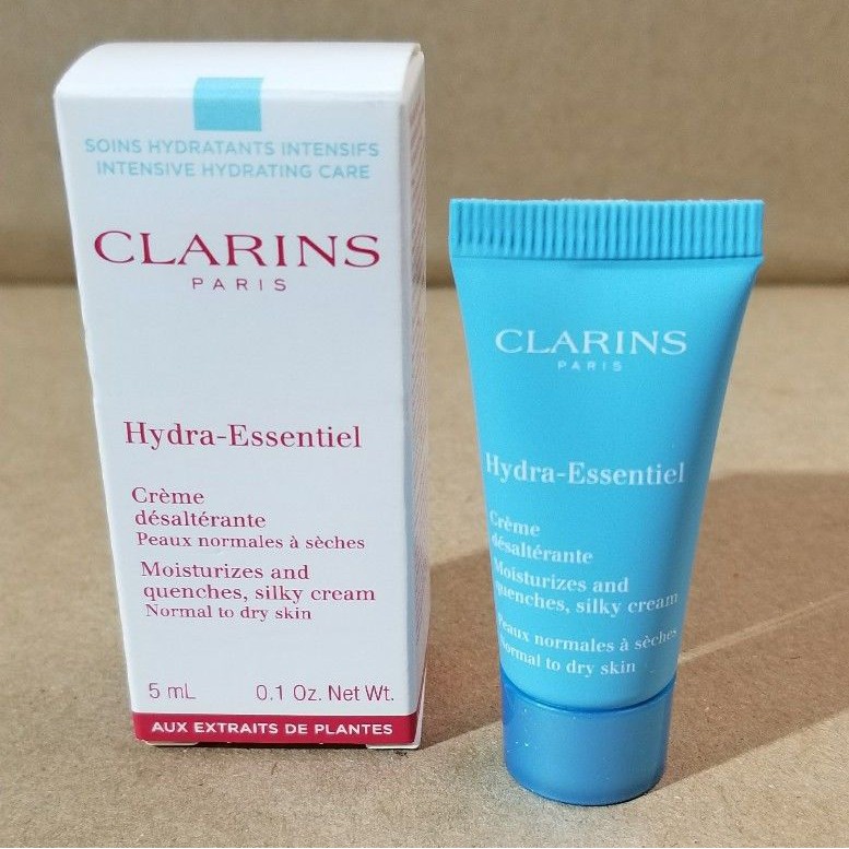 clarins hydra essentiel moisturizes and quenches silky cream