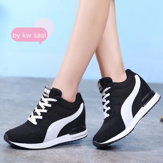 รองเท้าผ้าใบ พร้อมส่ง