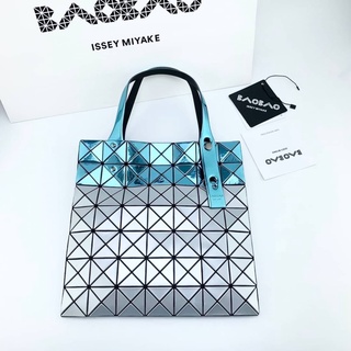 กระเป๋าถือ บาวบาว อิเซ่ Miyake Platinum Mermaid tote ถ่ายสดจากสินค้าจริง