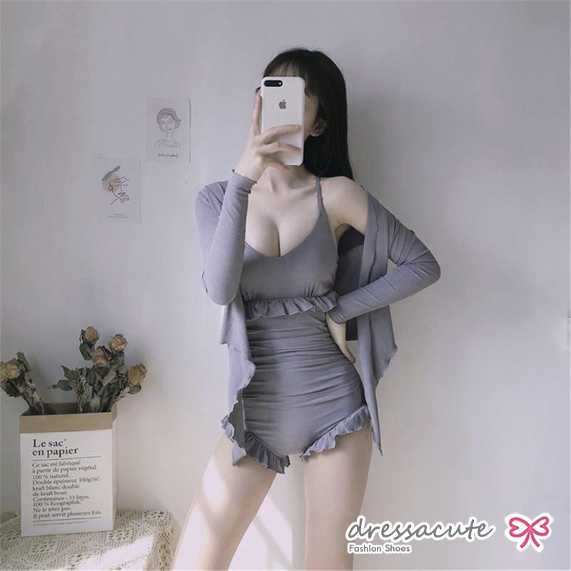 ใหม่ล่าสุด   ชุดว่ายน้ำ น่ารัก ใส่แล้วไม่โป๊ เอวสูง มีเสื้อคลุม 2151