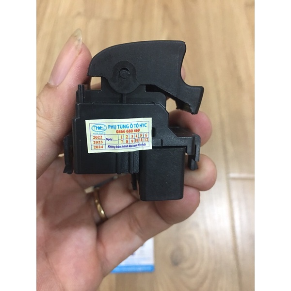 TOYOTA HILUX SINGLE GLASS UP AND DOWN SWITCH CODE 84810-0K010