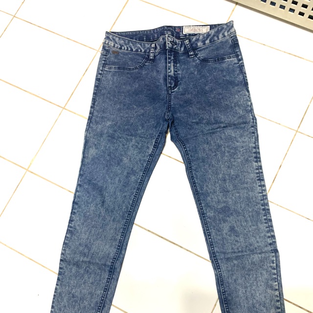 กางเกงยีนส์ ESPRIT edc 001