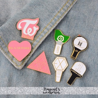 🇹🇭 พร้อมส่ง : เข็มกลัดเซ็ทศิลปินเกาหลี K-POP วง Twice, Seventeen, Black Pink, Wanna One, EXO, GOT7 และ BTS