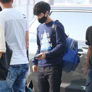 พร้อมส่ง City sweater ถูกมาก