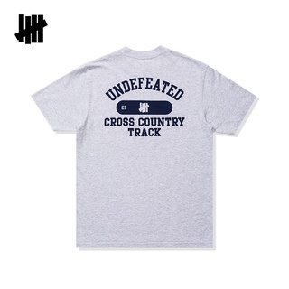 Undefeated เสื้อยืดแขนสั้น พิมพ์ลายกราฟฟิคตัวอักษร ห้าแถบ สําหรับผู้ชาย และผู้หญิงแฟชั่น