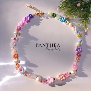 Pantheadesign (มุกแท้) สร้อยลูกปัดลายดอกไม้โทนไล่สีสลับมุกแท้