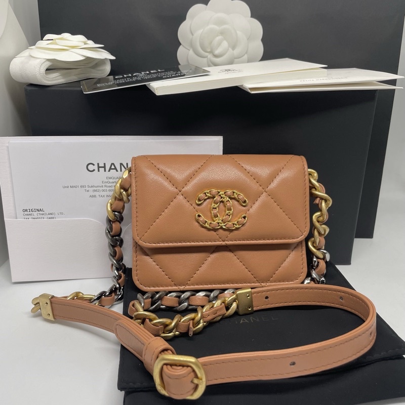 ❌ขายแล้วค่ะ❌New Chanel19 Beltbag ของแท้ ออกช็อปไทย
