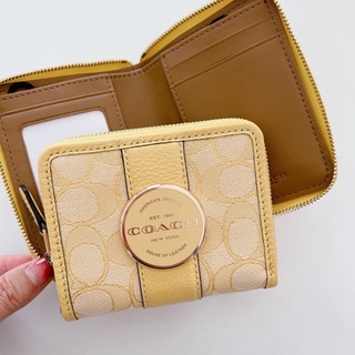 🎀 (สด-ผ่อน) กระเป๋าสตางค์ซิปรอบใบสั้น สีเหลือง C8323 COACH LONNIE SMALL ZIP AROUND WALLET IN SIGNATURE JACQUARD