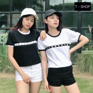 🌈แดดจะร้อนแค่ไหน งานเสื้อครอปตาไก่ก็มา ⬜เจาะตาไก่ .ใส่ได้เท่ๆ 2สี Black&amp;White 👚🎈