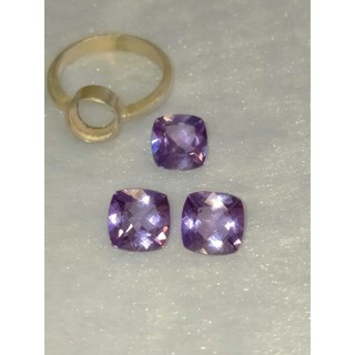 พลอยอเมทิสต์ สีม่วง Amethyst เกรดพรีเมี่ยม สี่เหลี่ยมคุชชั่น 7.6mm. เหมาะทำ ต่างหูพลอย จี้พลอย แหวนพลอย พลอยแท้ธรรมชาติ