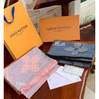 ผ้าพันคอ ผ้าคลุมไหล่ Louis Vuitton Women’s Scarves Accessories