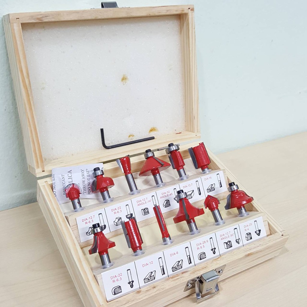 ดอกเราเตอร์ ชุดดอกเร้าเตอร์ ดอกทริมเมอร์ 1ชุด/12ดอก บรรจุในกล่อง / แกนเล็ก ขนาด 1/4" (6.35mm)