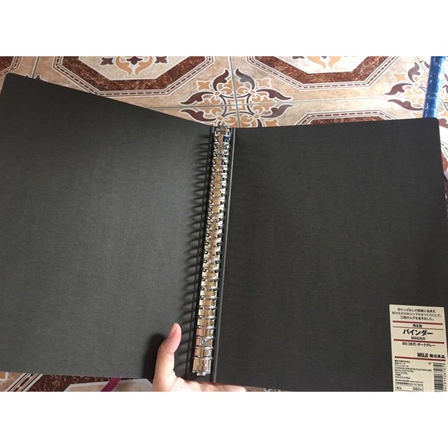 แฟ้มสันห่วงMUJI น้ำตาล/ดำ