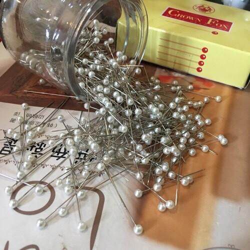 เข็มหมุด กล่องใหญ่ สะดวกต่อการใช้งาน เย็บผ้า sewing (สินค้าพร้อมส่ง) 1 กล่อง มีเข็มประมาณ 350 เล่ม