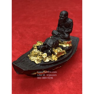หลวงปู่ทวด ปู่ทวด นั่งเรือสำเภานำโชค เงินทองไหลมา ค้าขายร่ำรวย
