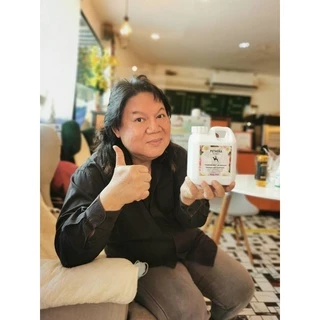 แชมพูหอมพรีเมี่ยมบำรุงขนสุนัข/แมว ฟื้นฟูผิวให้แข็งแรง ดุแลผิวที่เสียหายให้ดีขึ้นอย่างอ่อนโยน 1 ลิตร