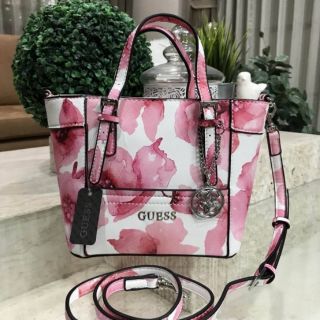 กระเป๋า GUESS MINI PRINTED FLOWERS CROSS BODY