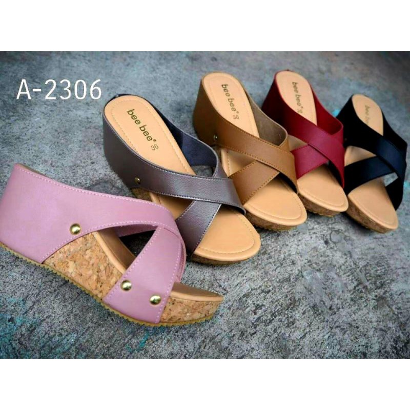 รองเท้าส้นเตารีด สูง 3 นิ้วคะ  งานสวยหรู ใส่นุ่ม น้ำหนักเบา มีครบ 5 สีคะ