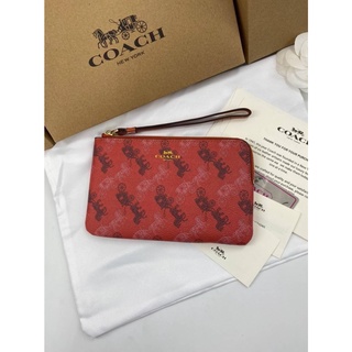 COACH CORNER ZIP WRISTLET WITH HORSE AND CARRIAGE PRINT (COACH F88083)