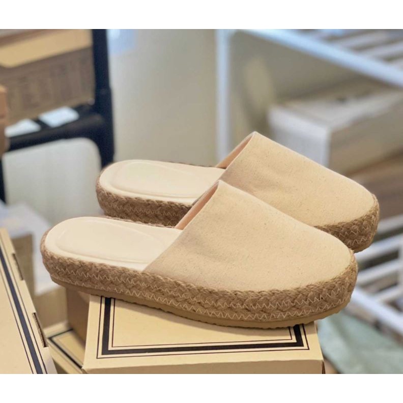 (พร้อมส่ง ) รองเท้าเปิดส้น พื้นหนัง เสริมนุ่ม 2 ชั้น สูง 3 ซม. รุ่น soft muffin