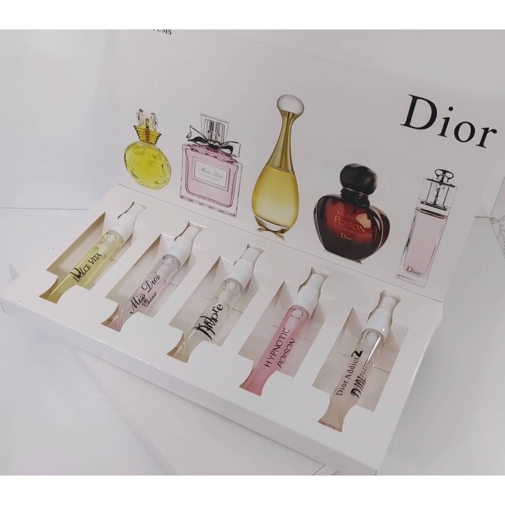 กิ้ฟเซตน้ำหอม Dior ขวดละ 5ml หัวสเปรย์ ประกอบด้วย Miss Dior EDT 5 ml Hypnotic poison EDT 5 ml Jadore EDT 5 ml