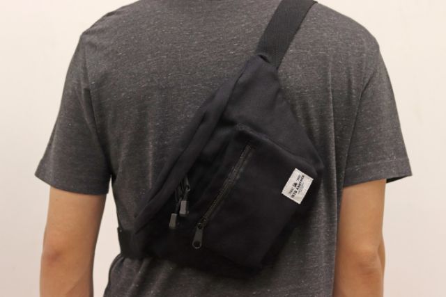 กระเป๋าคาดเอว / คาดอก IA Canvas Waist Bag