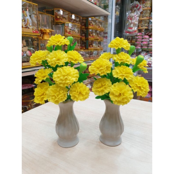แจกันดอกดาวเรือง แจกันดอกชบา ดินปั้น ดอกดาวเรือง ดอกชบา ดอกดาวเรืองประดิษฐ์ ดอกชบาประดิษฐ์ ดอกไม้ไหว้พระ แจกันละ 100 บาท