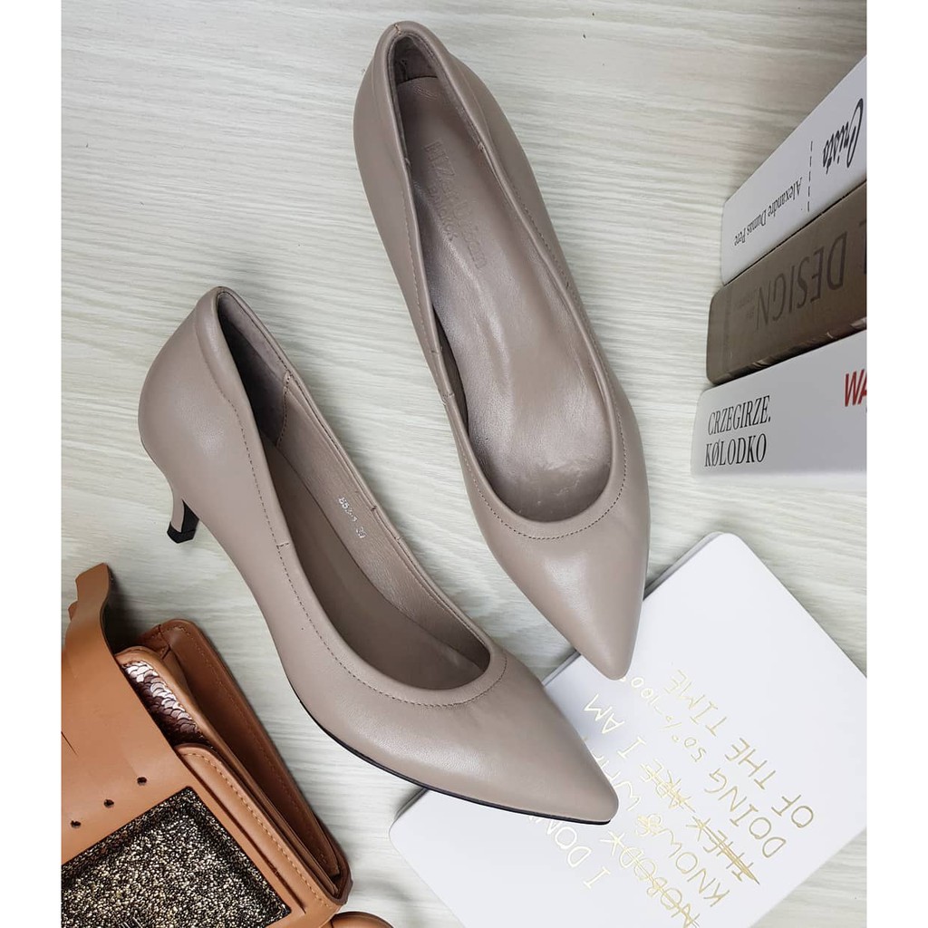 hizer.urban   รุ่น Vivienne heel  Colour: Light apricot