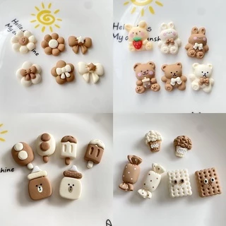 🍂ตัวติดรองเท้าโทนมินิมอล เลือกลายได้ 🧋🐻(1ชิ้น)