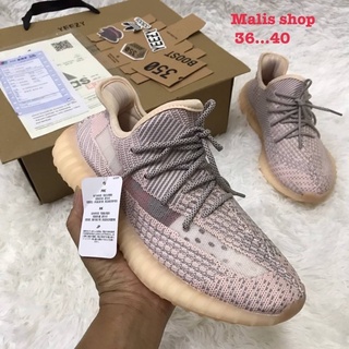 🔥ราคาโรงงาน🔥 รองเท้าผ้าใบอดิดาส Yeezy Boost 350  พื้นนุ่มสวมใส่สบาย HI END อุปกรณ์ได้ตามภาพค่ะ