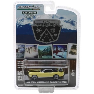 Greenlight 1/64 Exclusive 1967 Ford Mustang Ski Country Special 30007