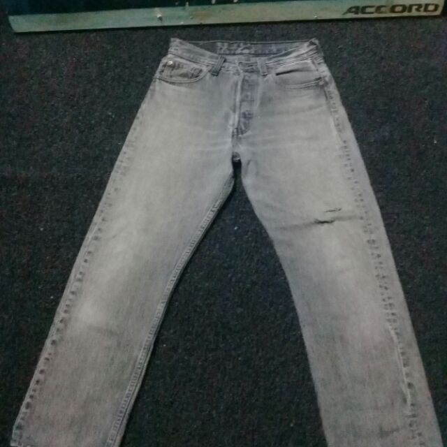 Levi's 501 .........