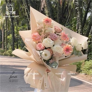 (แพ็ค 20 แผ่น) กระดาษฟลาวด์สีพื้น 58x58 ซม. PF-P001 กระดาษห่อดอกไม้ กันน้ำ100% แผ่นพลาสติกห่อดอกไม้ กระดาษห่อช่อดอกไม้